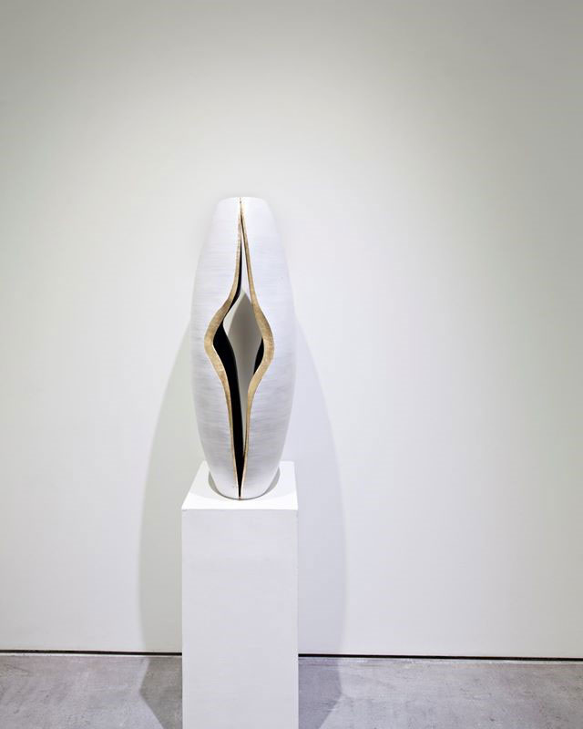 White and gold sculpture
